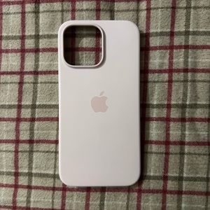 Apple Silicone MagSafe Case for iPhone 14 Pro Max